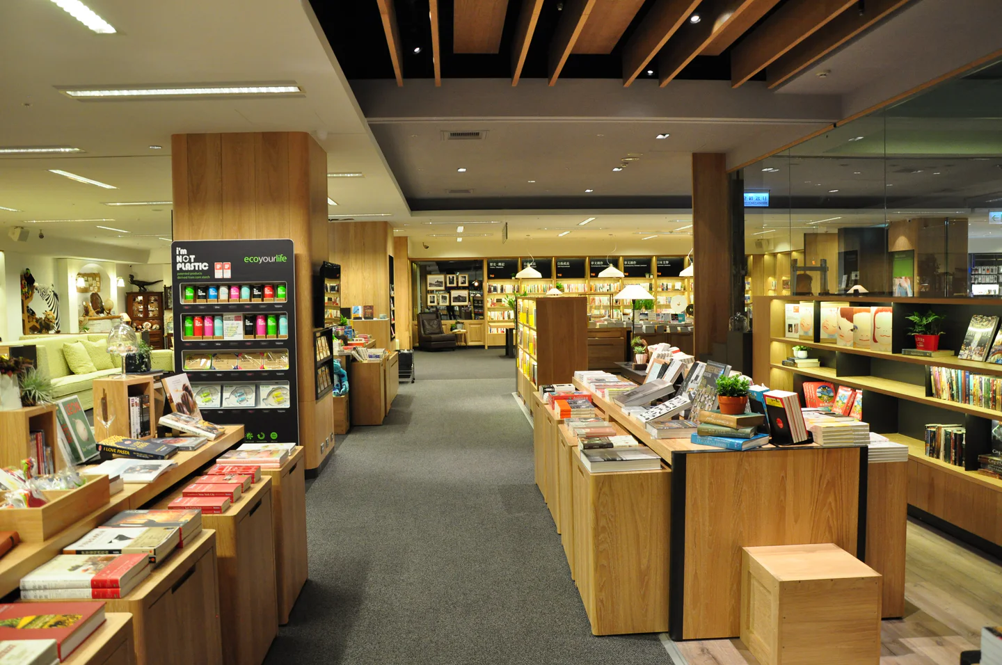 法雅客台中中港店 10